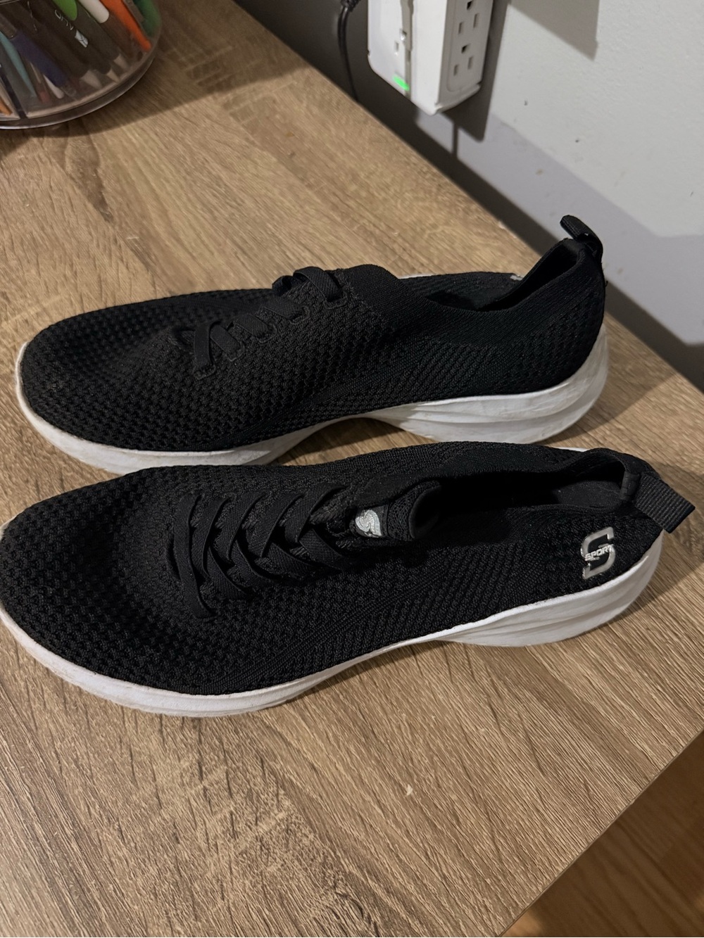 Women’s black sketchers sport slip on